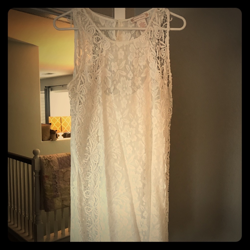 Lace dress